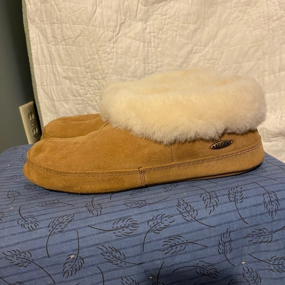 Acorn shearling rubber soled mens slipper 9